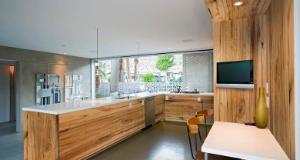 beam-oak-cracks.jpg beam-oak-cracks.jpg